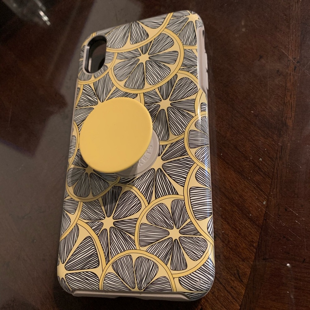 Lemon OtterBox iPhone XS Max case